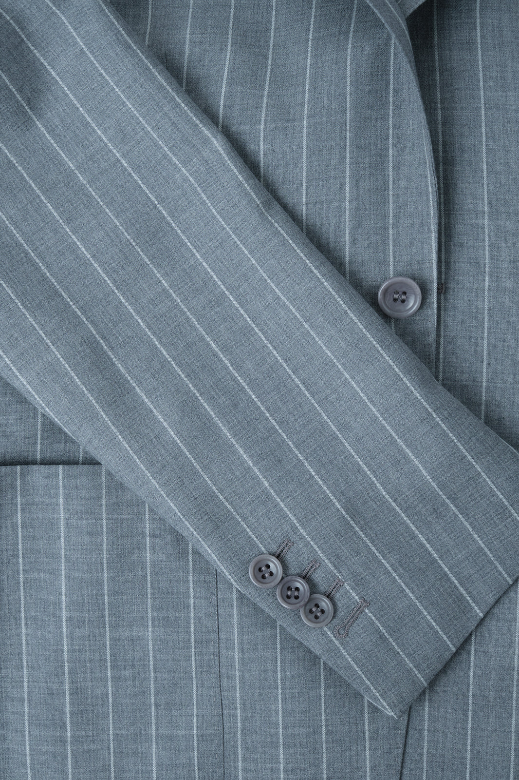 Costume poche plaquée - Gris clair à rayure - Image 4