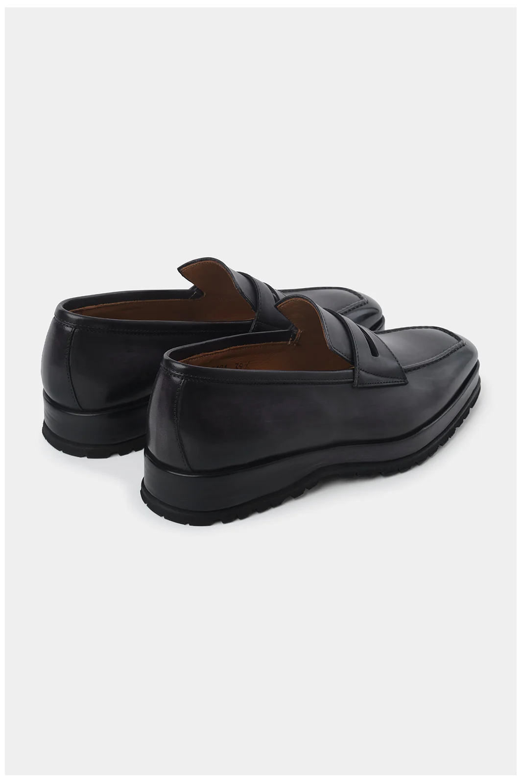 Mocassins en cuir patiné avec semelle compensée et crantée - Gris - Image 3