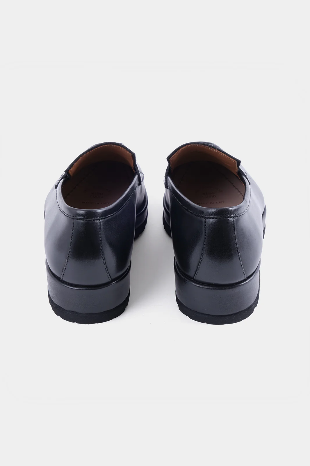 Mocassins en cuir patiné avec semelle compensée et crantée - Noir - Image 3