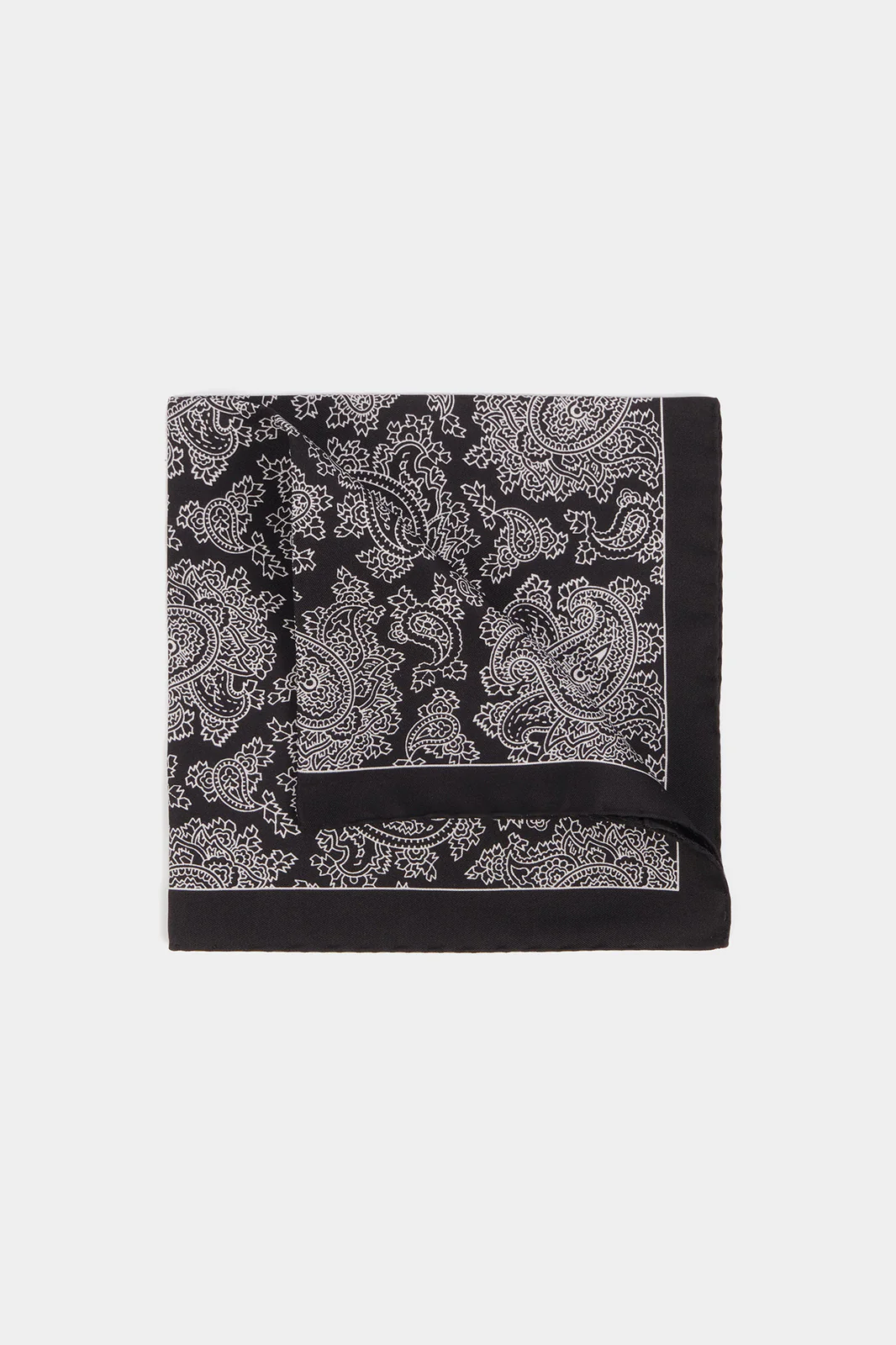 Pochette fond noir à motif bandana blanc