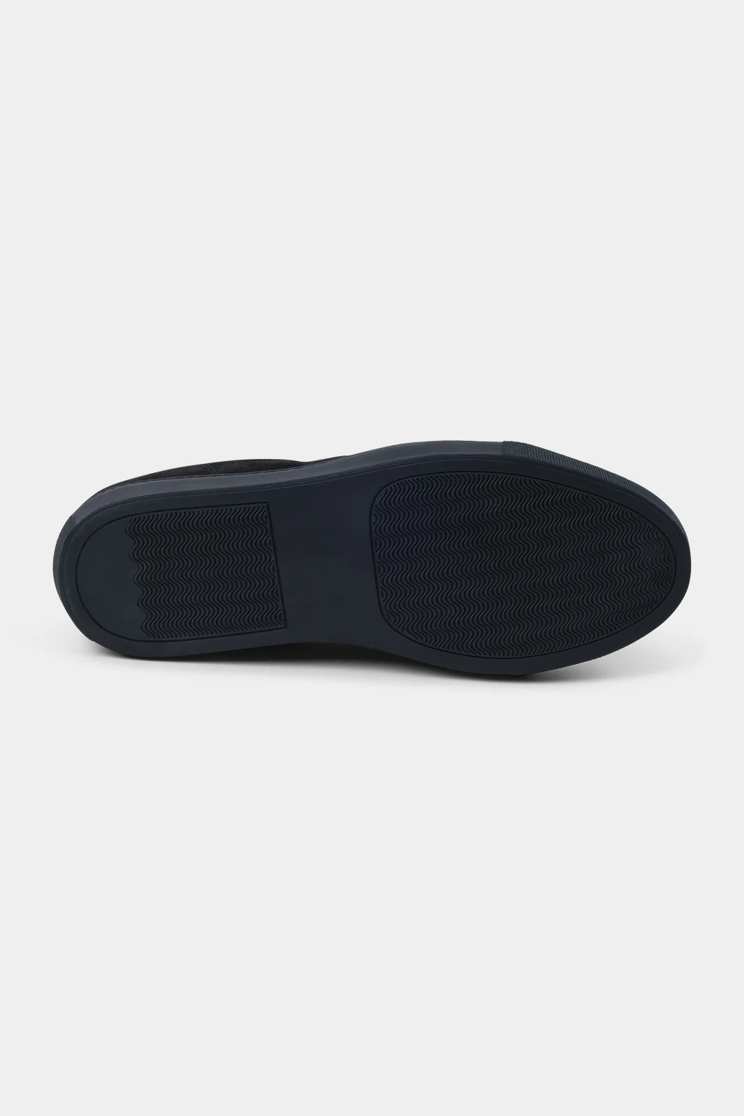 Sneaker bout verni et semelle noire - Noir - Image 6